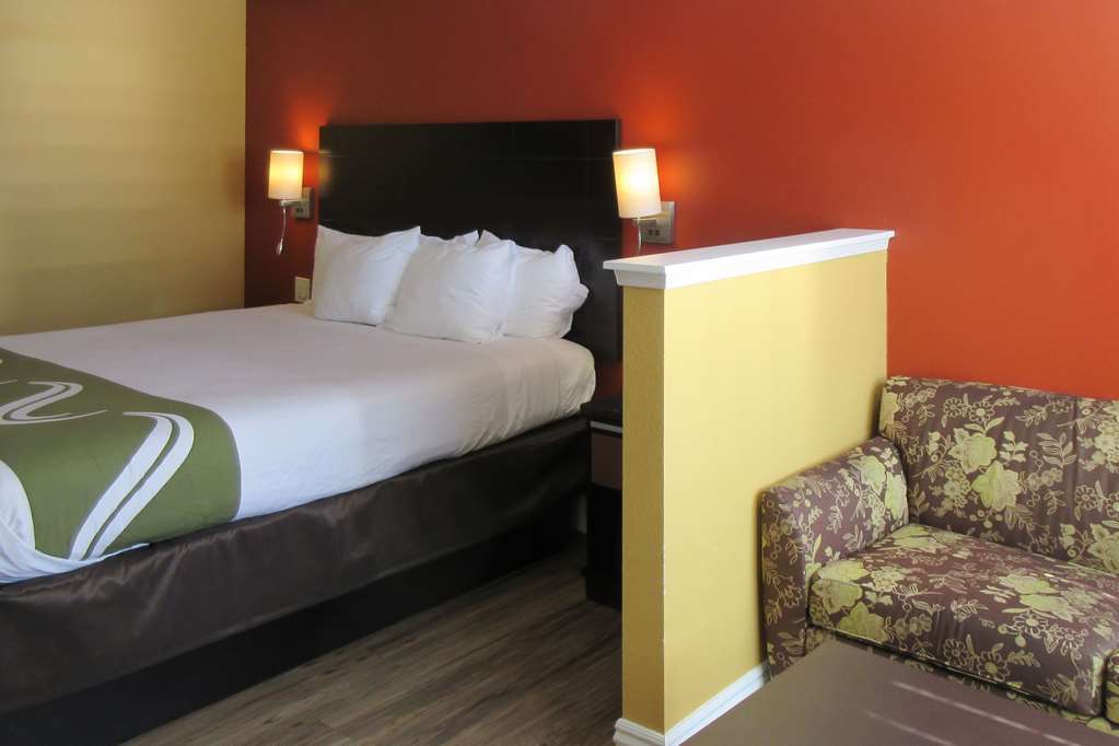 Quality Inn & Suites Sacramento Quarto foto