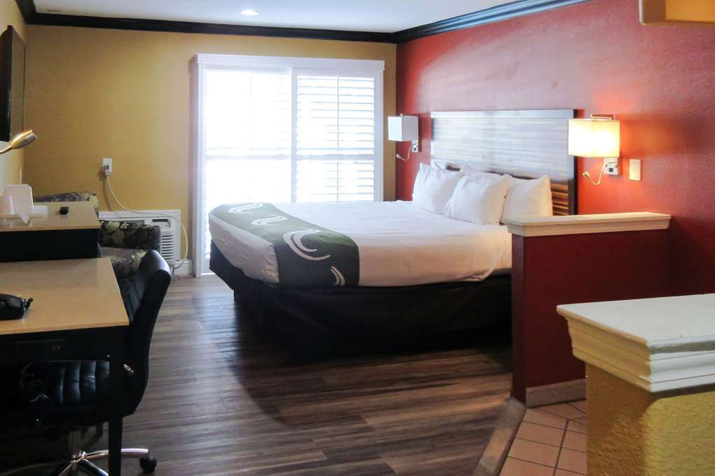 Quality Inn & Suites Sacramento Quarto foto