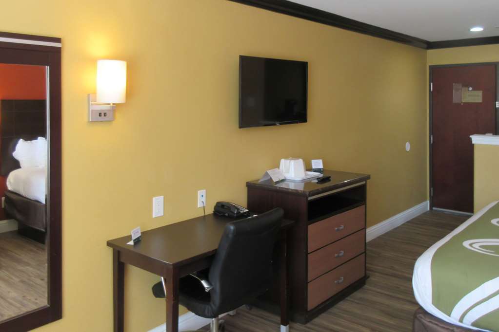 Quality Inn & Suites Sacramento Quarto foto