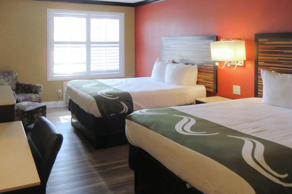 Quality Inn & Suites Sacramento Quarto foto